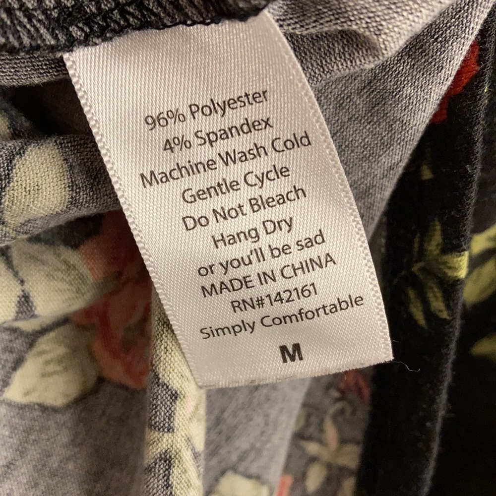 —Medium Rose LuLaRoe Randy T - Picture 5 of 6